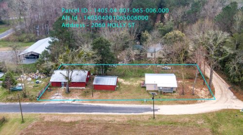 2060 Holly St, Westville, FL 32464-3016