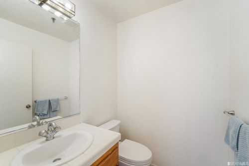 975 Fassler Ave, Pacifica CA  94044-3659 exterior