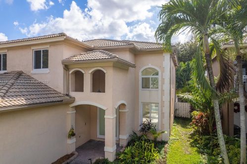 13358 32nd St, Hollywood FL  33027-3908 exterior