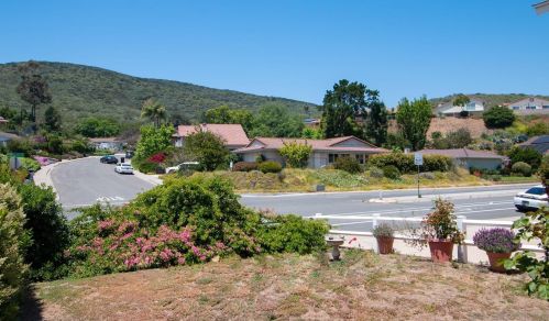 14703 Penasquitos Dr, San Diego, CA 92129-1510