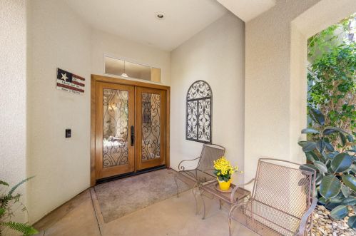 150 Kavenish Dr, Rancho Mirage CA  92270-3228 exterior