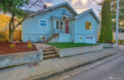 214 Naval Ave, Bremerton, WA 98337-1014