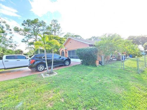 113 Robert Ave, Lehigh Acres FL  33936-1619 exterior