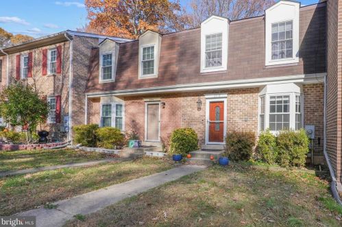 6446 Shannon Station Ct, Springfield VA  22152-2127 exterior