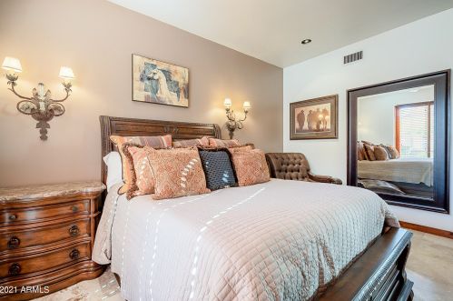 5909 Solcito Ln, Scottsdale AZ 85250-5514 exterior