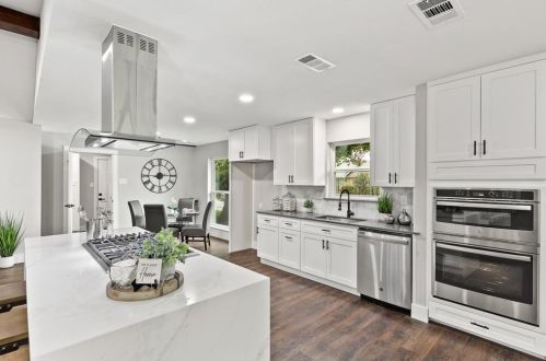 11032 Carissa Dr, Dallas TX  75218-1366 exterior