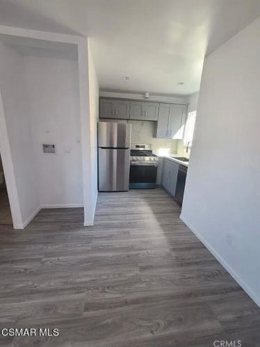 6827 Radford Ave, North Hollywood CA  91607-1323 exterior