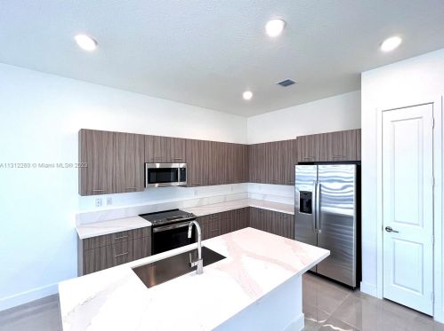 17406 41st St, Hollywood FL  33029 exterior