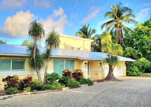 3784 Coquina Dr, Sanibel, FL 33957-5216