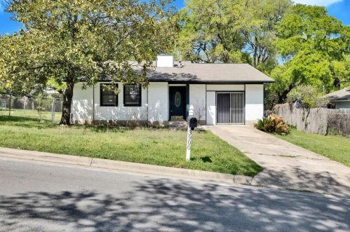 3900 16th St, Austin TX  78721-1249 exterior