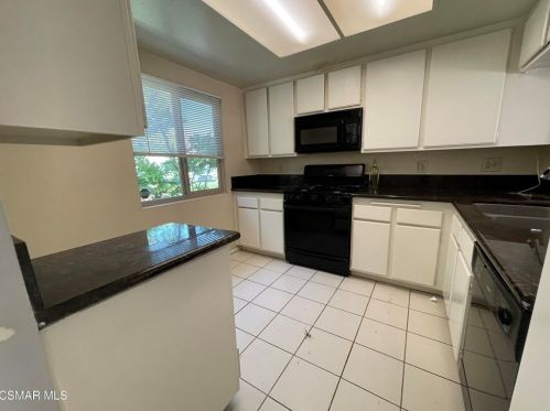3023 Kelp Ln, Oxnard, CA 93035-1661