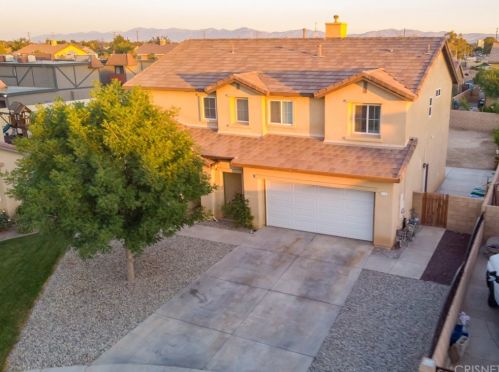 616 Woodgate St, Lancaster, CA 93534-1983