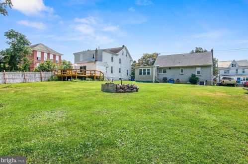 17 Adams St, West Enola PA  17025-2802 exterior