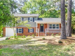 5704 Kirby Ct, Fayetteville, NC 28304-2012
