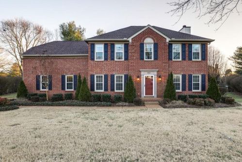 613 Gleneagle Ln, Franklin, TN 37067-4469