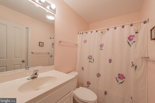 38156 Dockside Dr, Selbyville DE  19975-2895 exterior