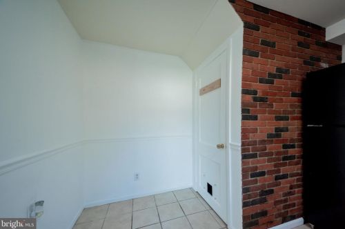 20 Alvil Rd, Wilmington DE  19805-2030 exterior