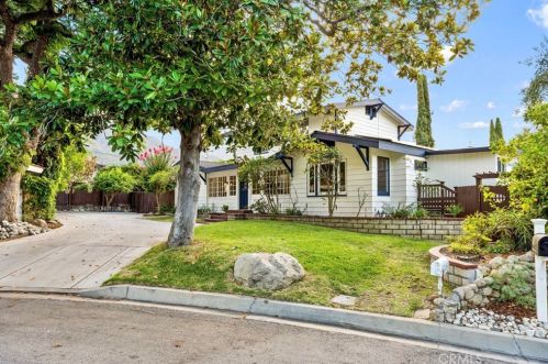 687 Monterey Pl, Sierra Madre, CA 91024-2105