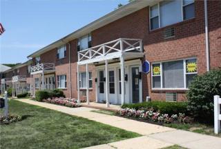 1507 Atlantic Ave, Wall Township NJ  08736-1121 exterior