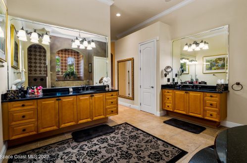 3618 Indian Riv Dr, Cocoa FL 32926-8705 exterior