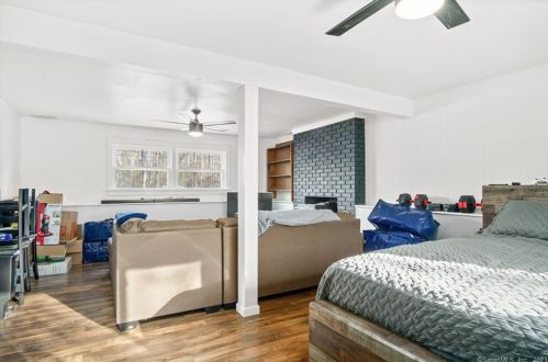 1554 Route 12, Gales Ferry CT  06335-1838 exterior