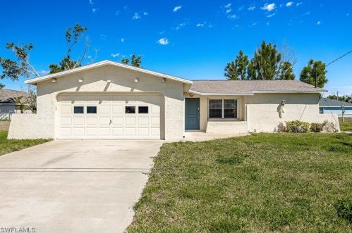 525 11th Ct, Cape Coral, FL 33990-2684