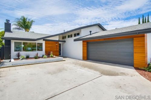 7853 Blue Lake Dr, San Diego, CA 92119-3016