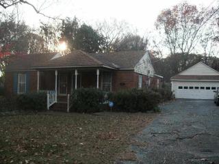 2821 Beverly Hills Rd, Memphis, TN 38128-5805