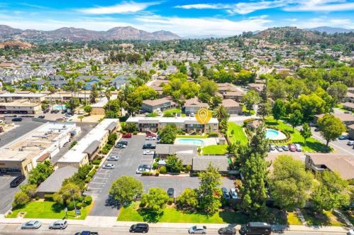 903 Jamacha Rd, El Cajon CA  92019-3203 exterior