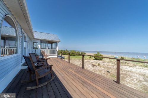 107 Sandpiper Dr, Slaughter Beach DE  19963-4923 exterior