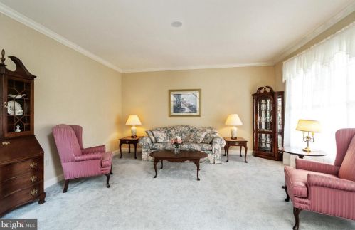 25 Webb Rd, Downingtown PA  19335-3358 exterior