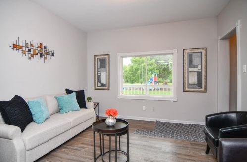 1139 Chestnut Ave, Green Bay, WI 54304-2744