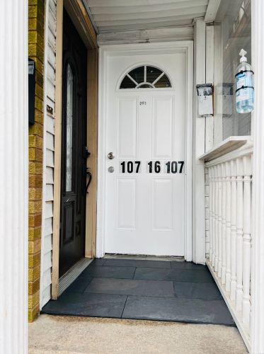 107-16 107th Ave, Jamaica, NY 11417-1317