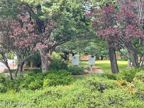 375 Shadow Rock Dr, Sedona AZ 86336-3451 exterior