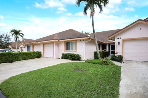 170 Par Dr, West Palm Beach, FL 33411-1237