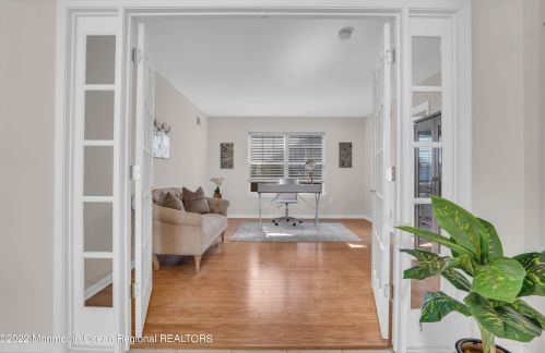 149 Skyline Dr, Lakewood NJ  08701-5737 exterior