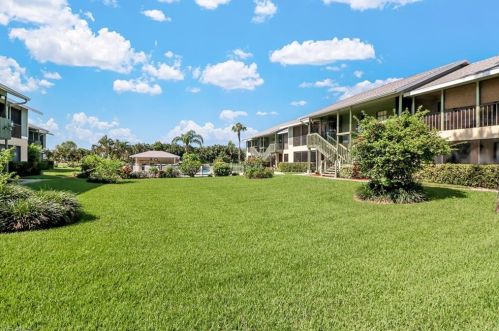 5501 Rattlesnake Hammock Rd, Naples FL  34113-7429 exterior