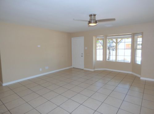 1715 74th St, Scottsdale, AZ 85257-1533
