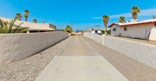 3493 Yavapai Dr, Lake Havasu City, AZ 86406-7831