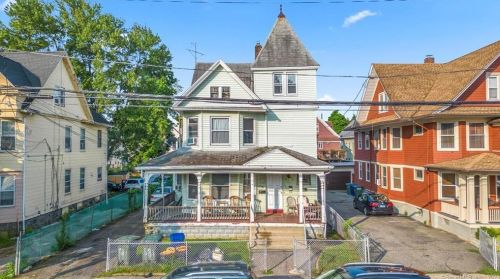 581 Colorado Ave, Bridgeport, CT 06605-1707