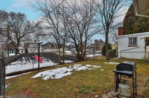 1828 Washington Blvd, Easton PA  18042-4633 exterior