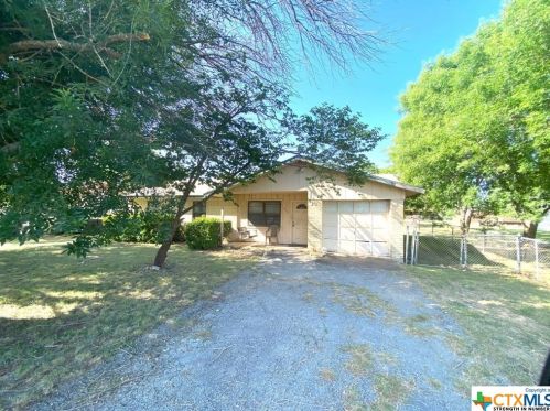 605 Santa Rosa Rd, Salado, TX 76571-5456