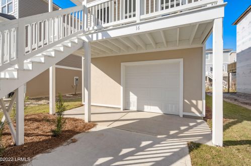 16 Island Breeze Ln, Beaufort, SC 29907-1678