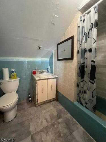 70 Butler St, Paterson NJ 07524-1777 exterior