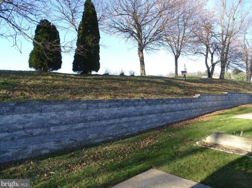 131 Furlong Way, Red Lion PA 17356-8776 exterior