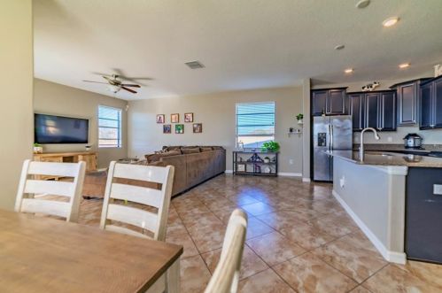 10103 Newminster Loop, Ruskin FL  33573-6727 exterior