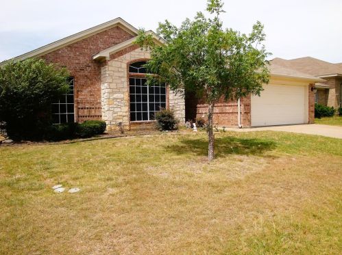 412 Nutmeg, Burleson, TX 76028-0704
