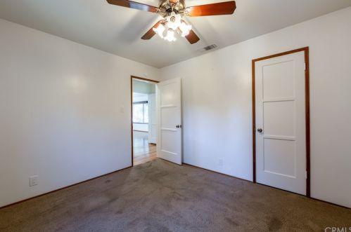 5938 Sunfield Ave, Lakewood CA  90712-1823 exterior