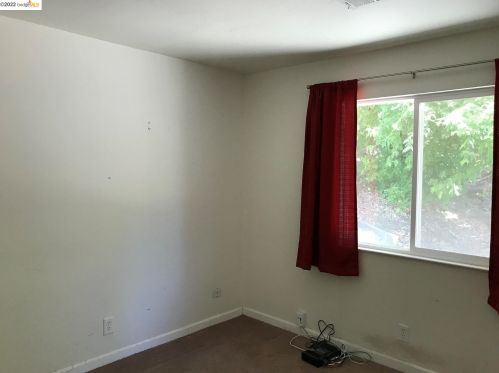 2609 Mendocino Dr, Pinole CA  94564-1120 exterior