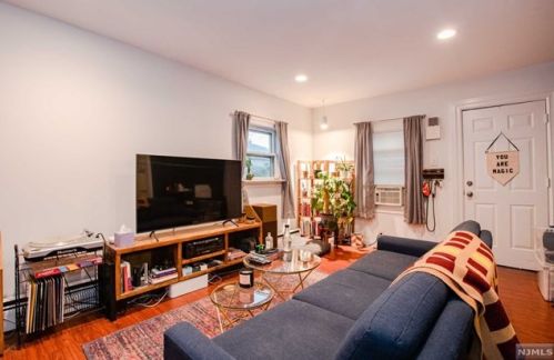 31 Roma St, Nutley NJ  07110-1915 exterior